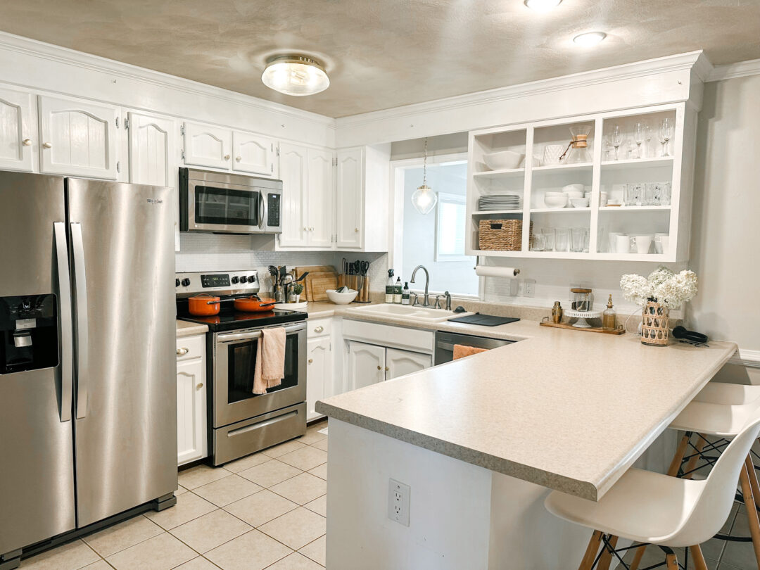 white kitchen- interior design ideas for small spaces